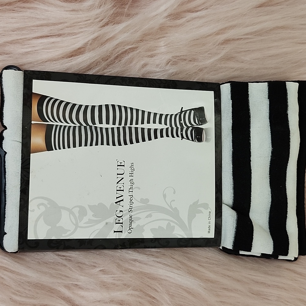 Brand New LEG AVENUE OPAQUE STRIPED THIGH-HI STOCKINGS-O/S